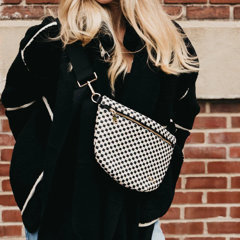 Westlyn Woven Bum Bag: Checkered Black