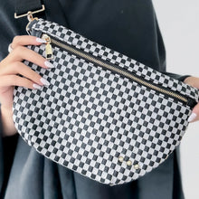 Load image into Gallery viewer, Westlyn Woven Bum Bag: Checkered Black
